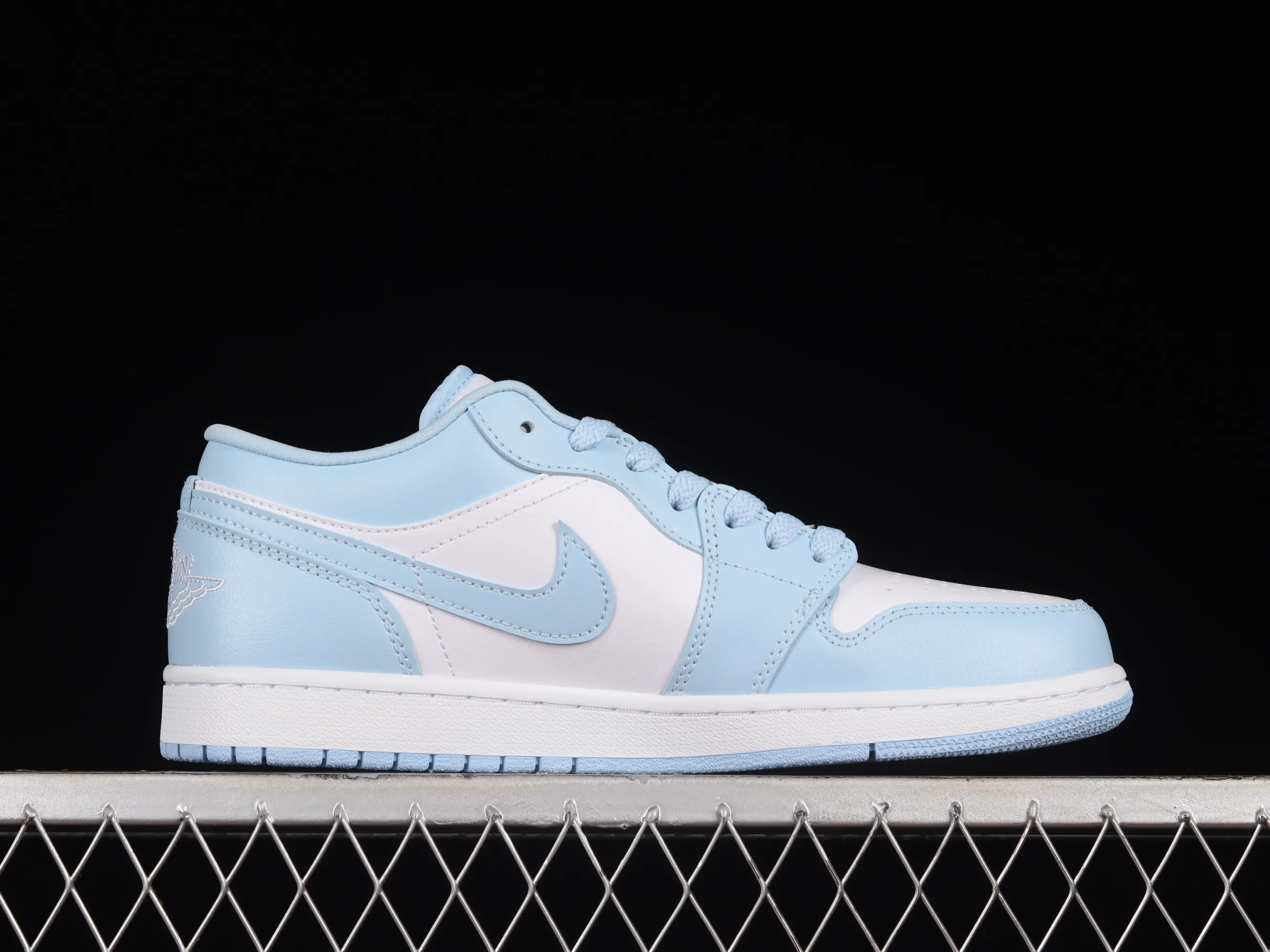 All categories Air Jordan Jordan series basketball shoes Air Jordan 1 Low G version pure original Air Jordan 1 Low "Aluminum" AJ1 Joe 1 new North Carolina blue DC0774-141
